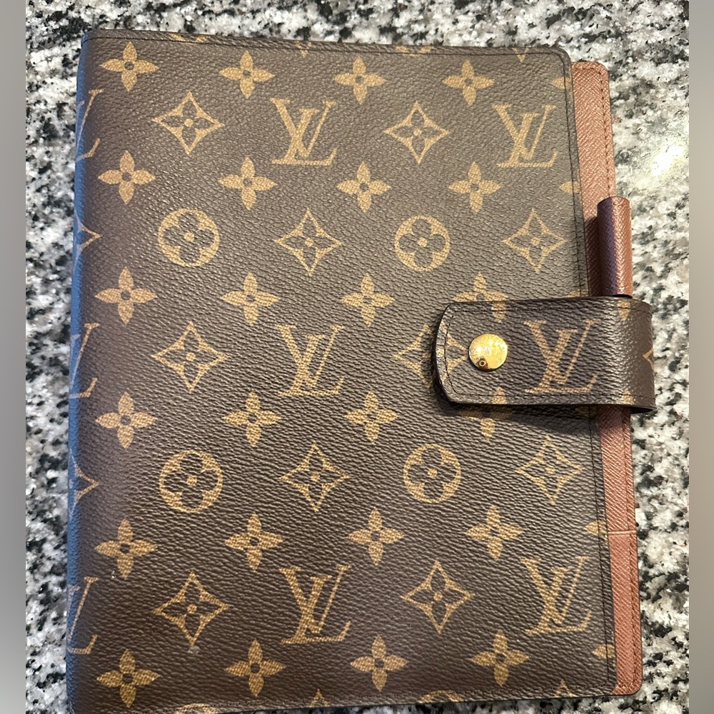 Authentic Louis Vuitton Agenda GM